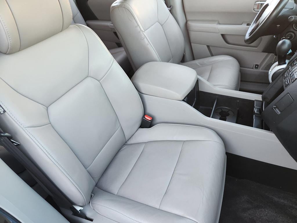 Thumbnail: 2011 Honda Pilot - 12