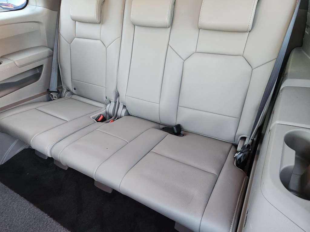 Thumbnail: 2011 Honda Pilot - 22