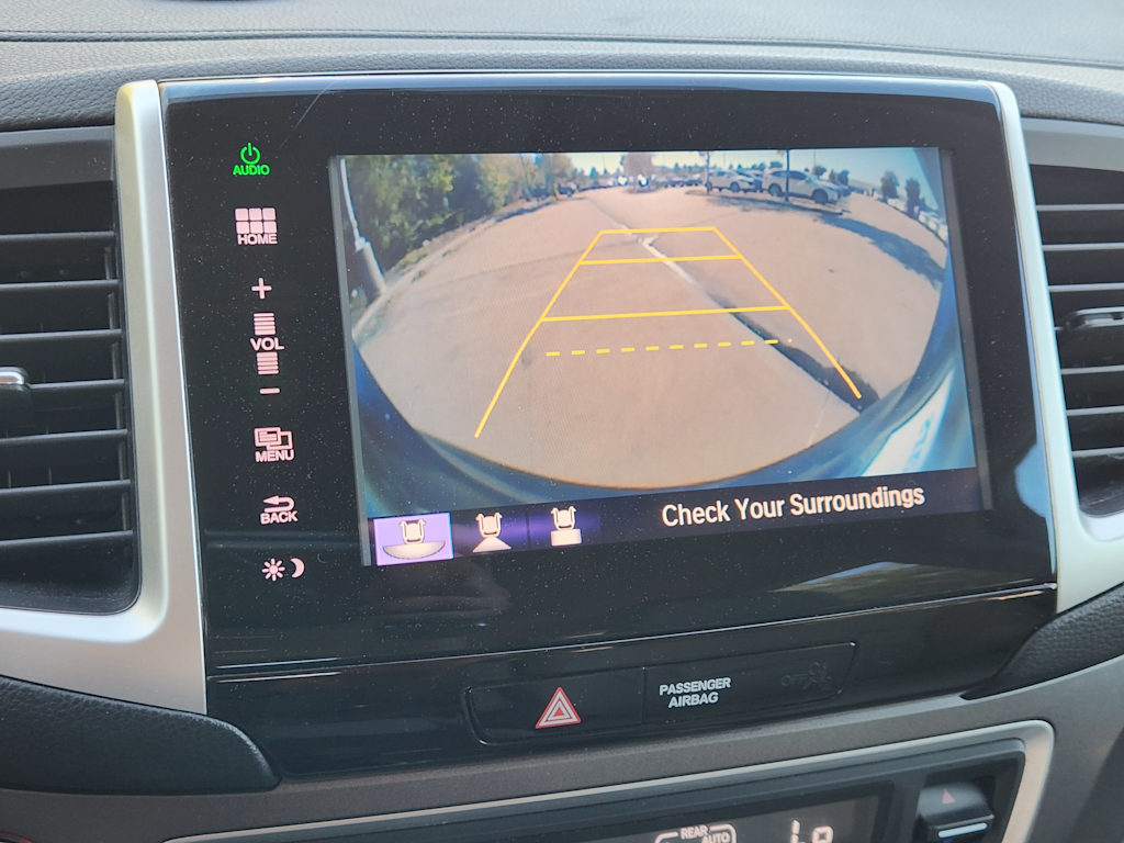 Thumbnail: 2016 Honda Pilot - 25