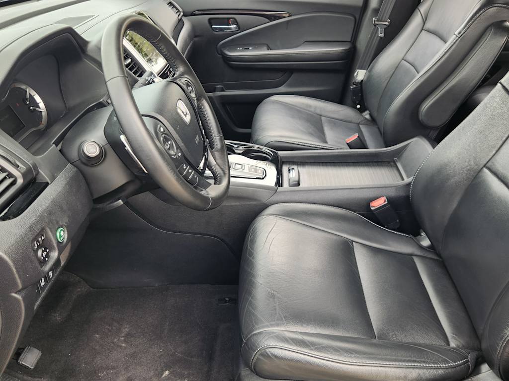 Thumbnail: 2018 Honda Pilot - 11