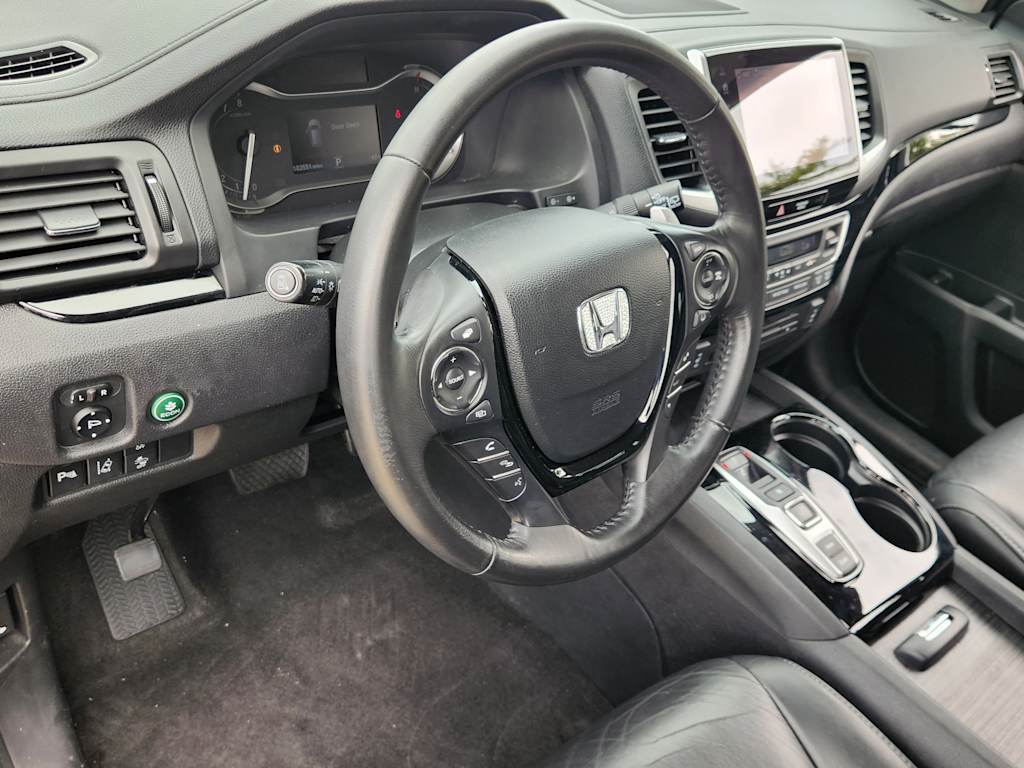 Thumbnail: 2018 Honda Pilot - 2