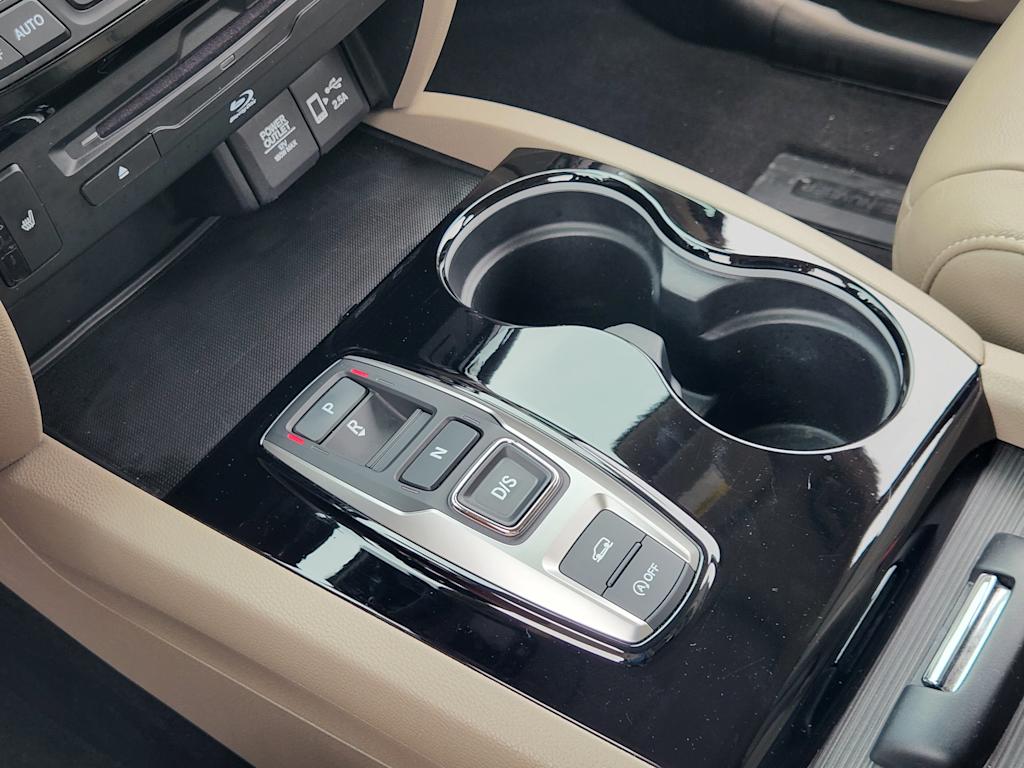 Thumbnail: 2021 Honda Pilot - 16