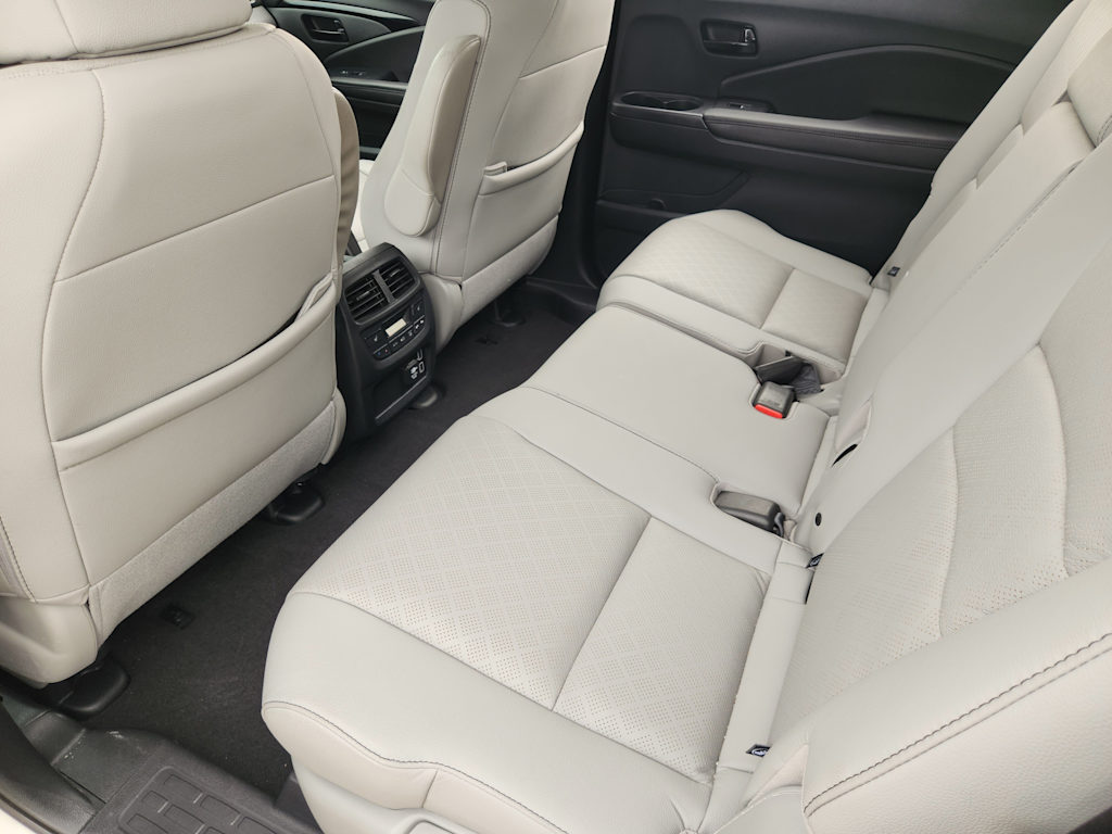 Thumbnail: 2023 Honda Passport - 12