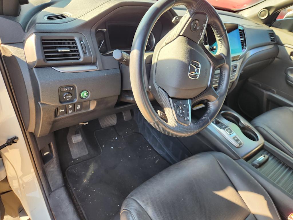 Thumbnail: 2023 Honda Passport - 2