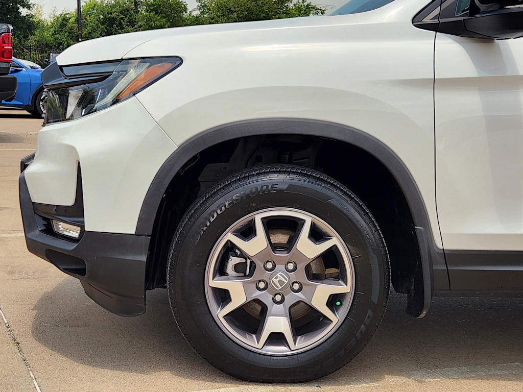 Thumbnail: 2023 Honda Passport - 8