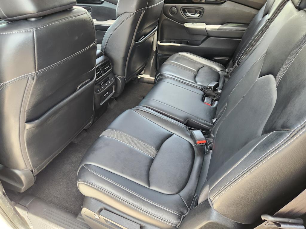 Thumbnail: 2023 Honda Pilot - 13