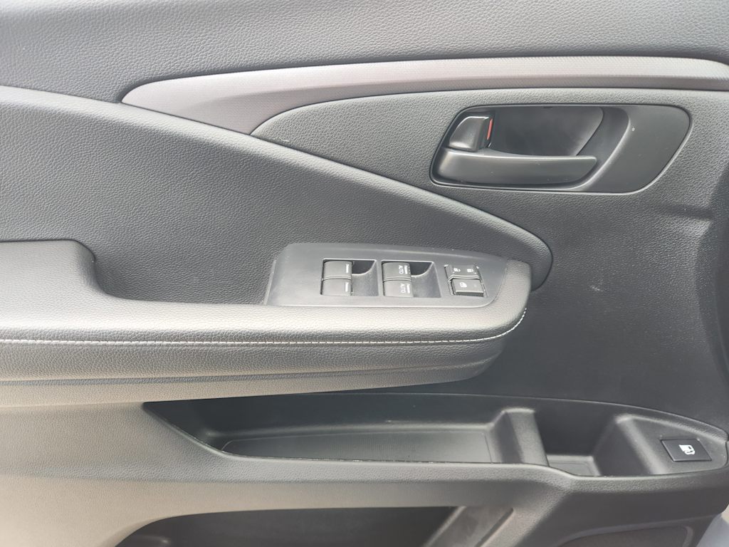 Thumbnail: 2025 Honda Ridgeline - 29