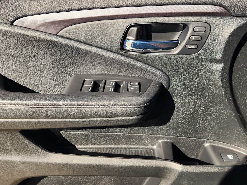 Thumbnail: 2025 Honda Ridgeline - 29