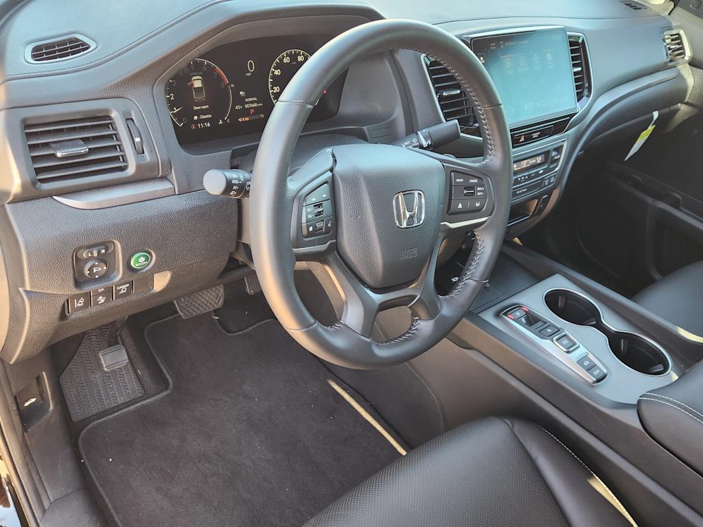 Thumbnail: 2025 Honda Ridgeline - 2