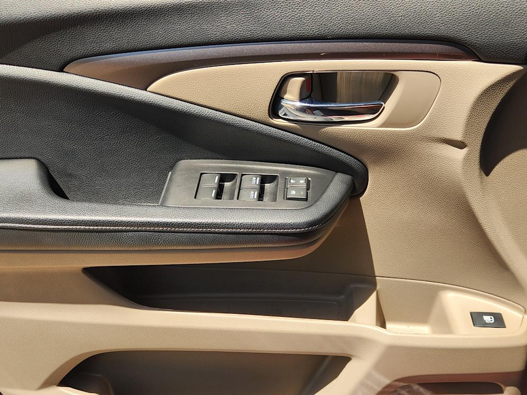 Thumbnail: 2018 Honda Ridgeline - 29