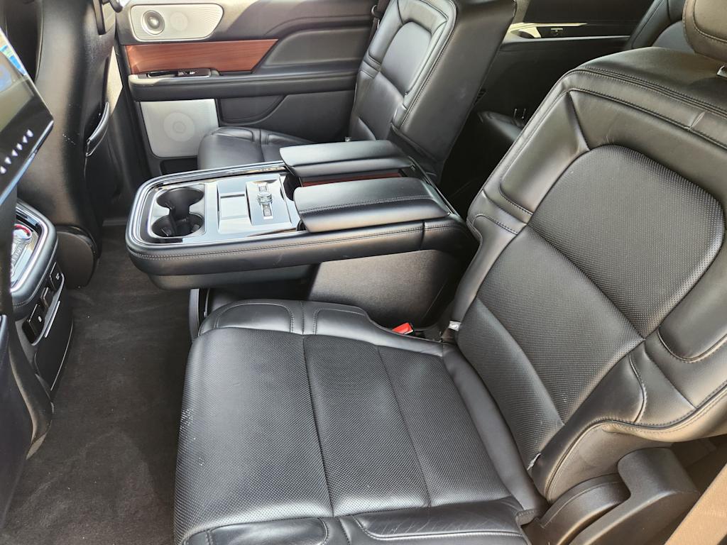Thumbnail: 2019 Lincoln Navigator - 19