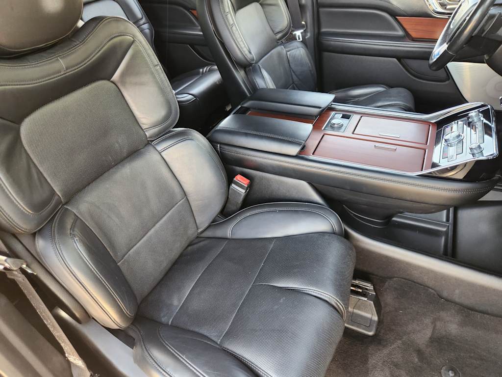 Thumbnail: 2019 Lincoln Navigator - 20