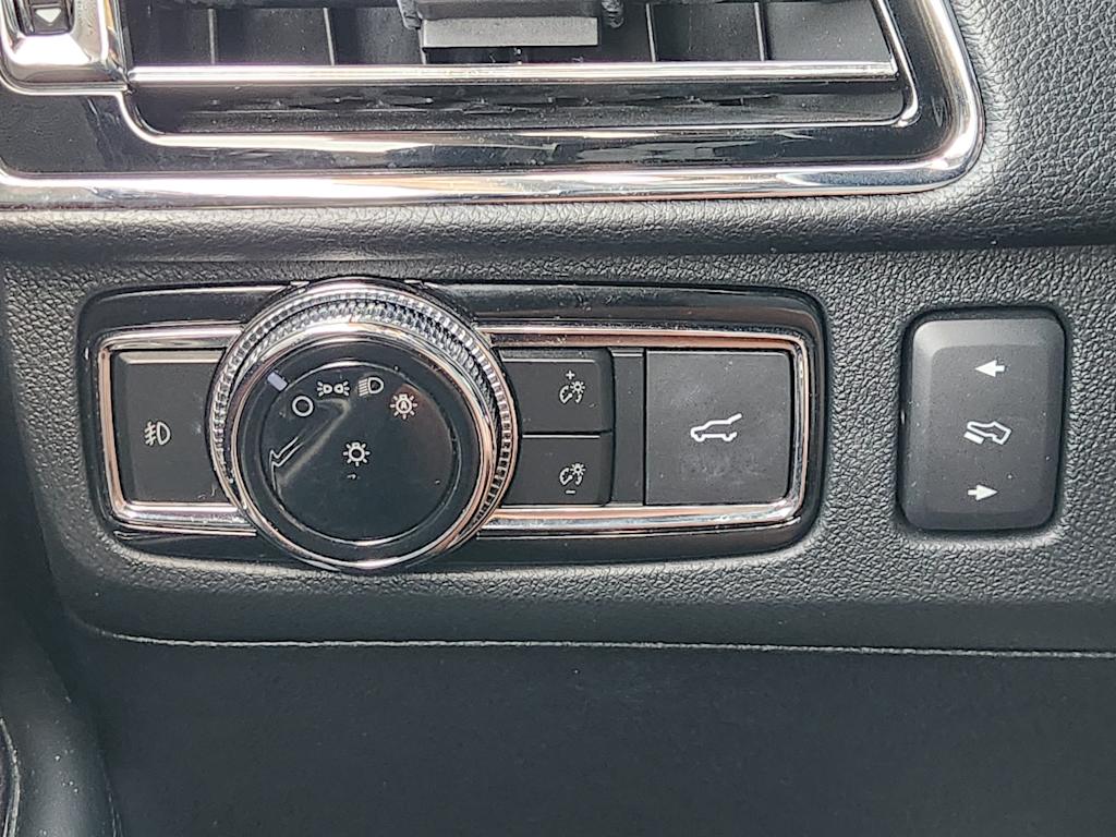 Thumbnail: 2019 Lincoln Navigator - 28