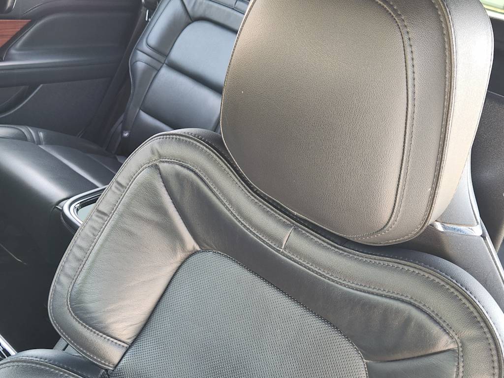 Thumbnail: 2019 Lincoln Navigator - 25