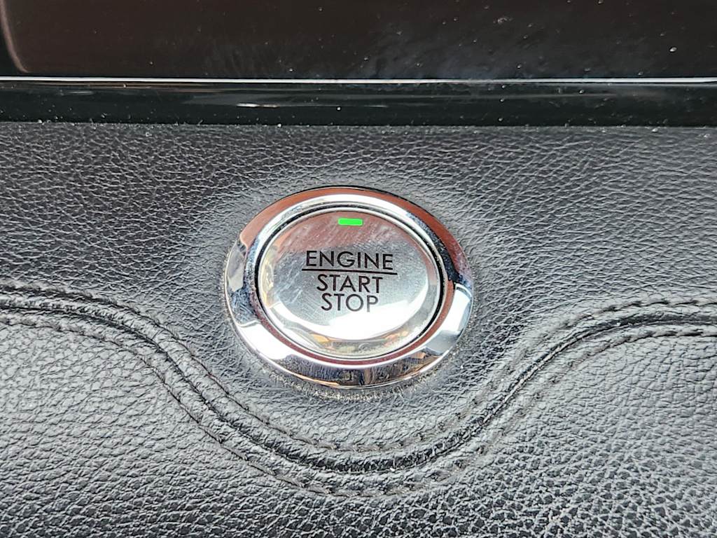 Thumbnail: 2019 Lincoln Navigator - 29