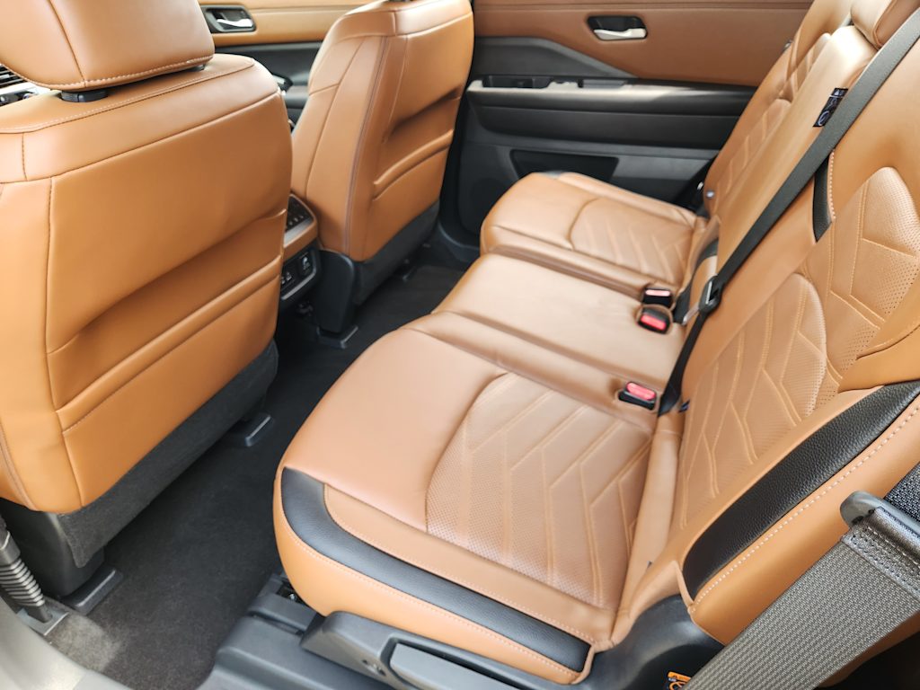 Thumbnail: 2025 Nissan Pathfinder - 13