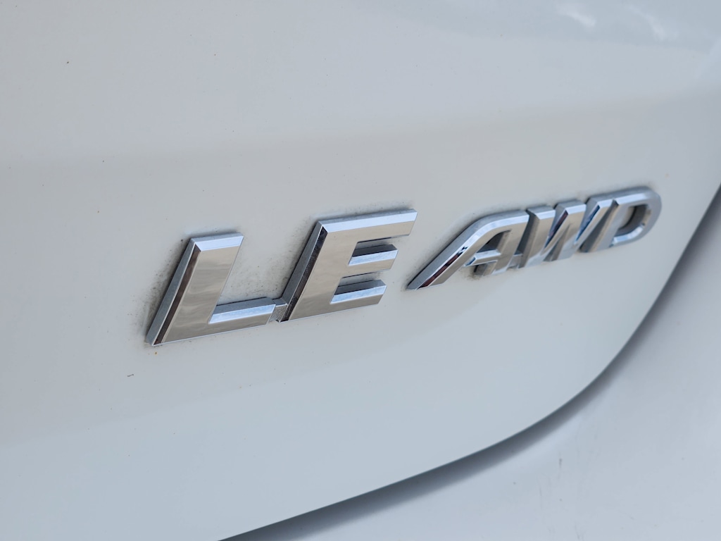 Thumbnail: 2017 Toyota Highlander - 7