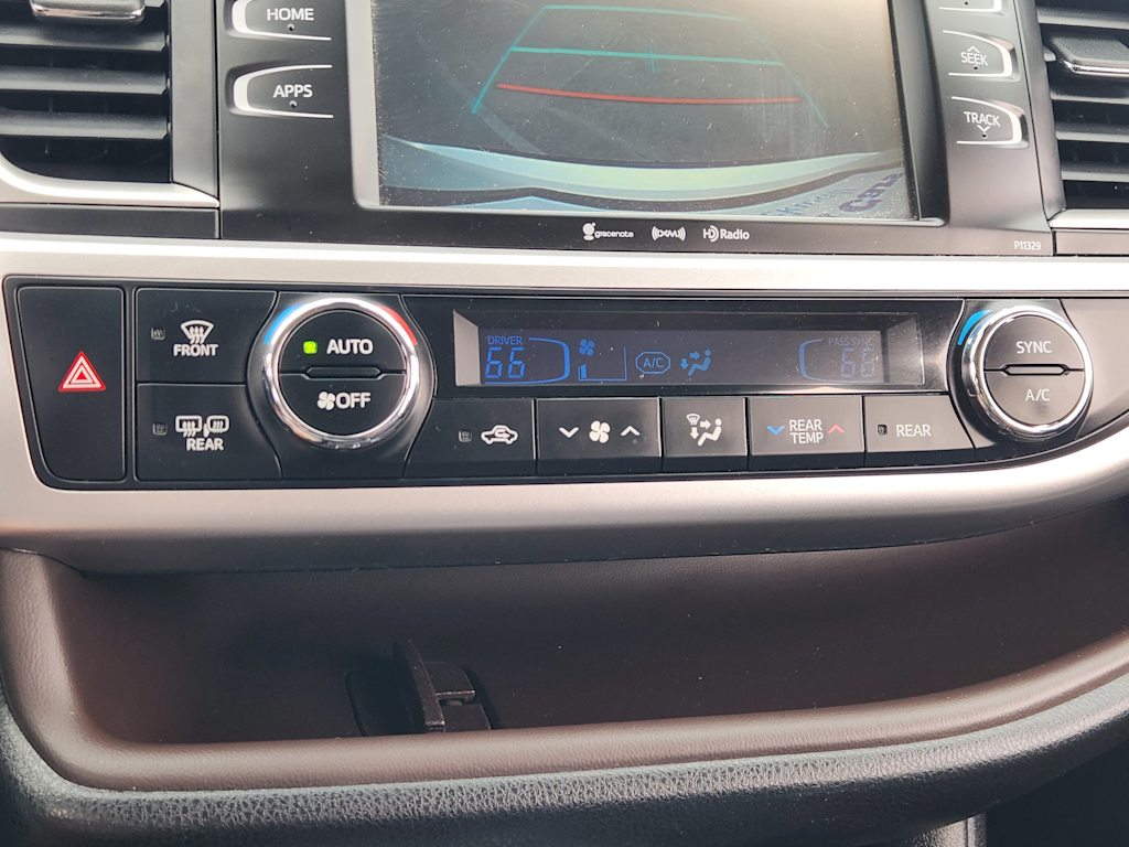 Thumbnail: 2017 Toyota Highlander - 28