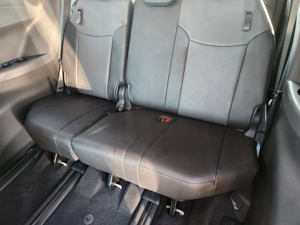 Thumbnail: 2023 Toyota Sienna - 12