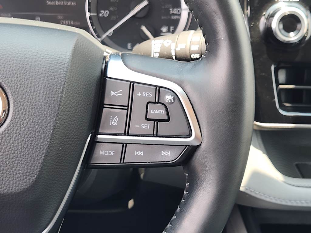 Thumbnail: 2020 Toyota Highlander - 34