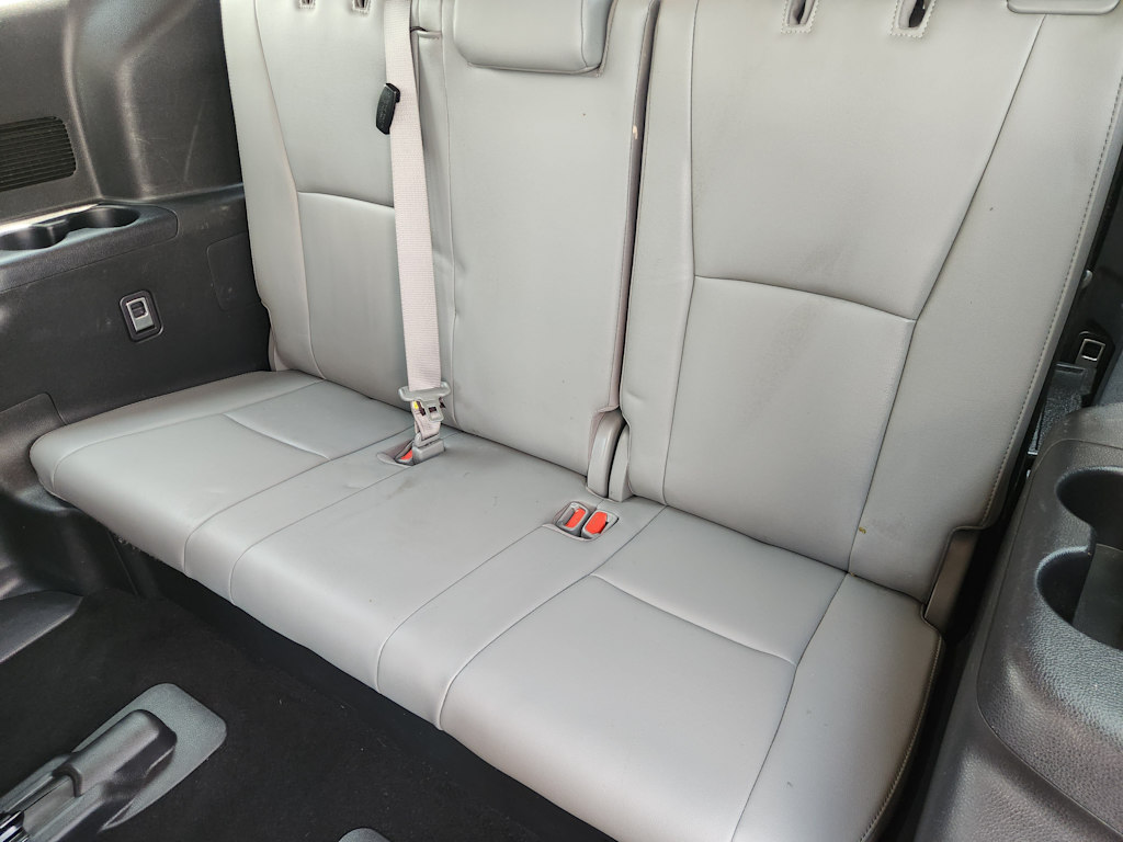 Thumbnail: 2020 Toyota Highlander - 22