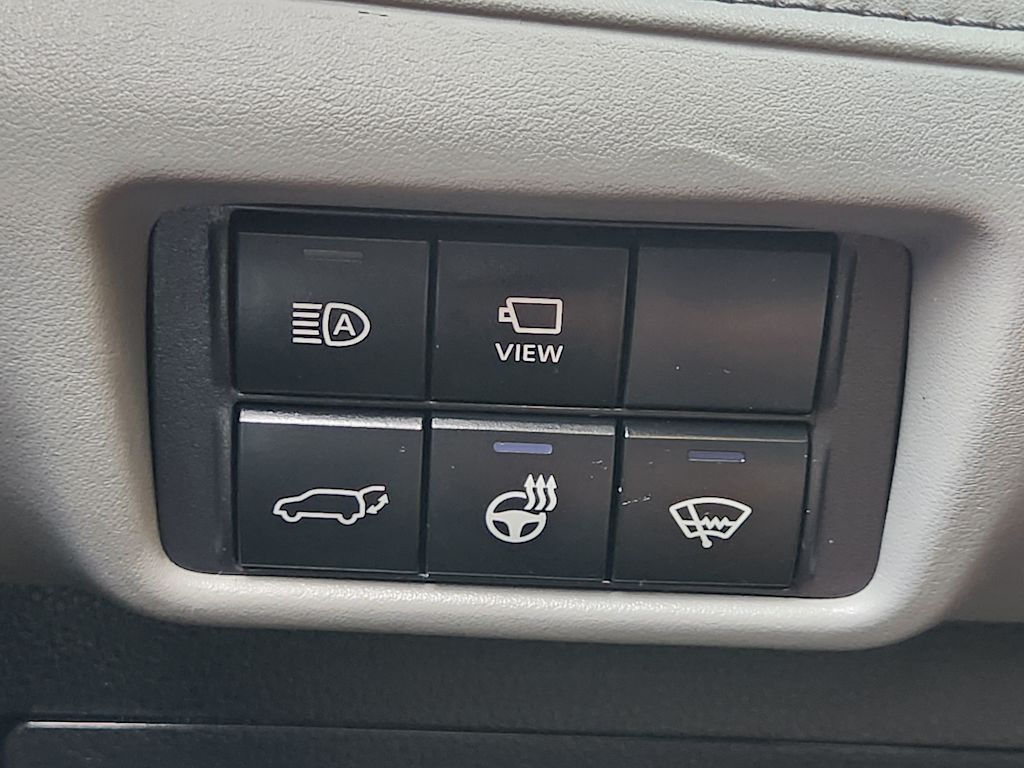 Thumbnail: 2020 Toyota Highlander - 28