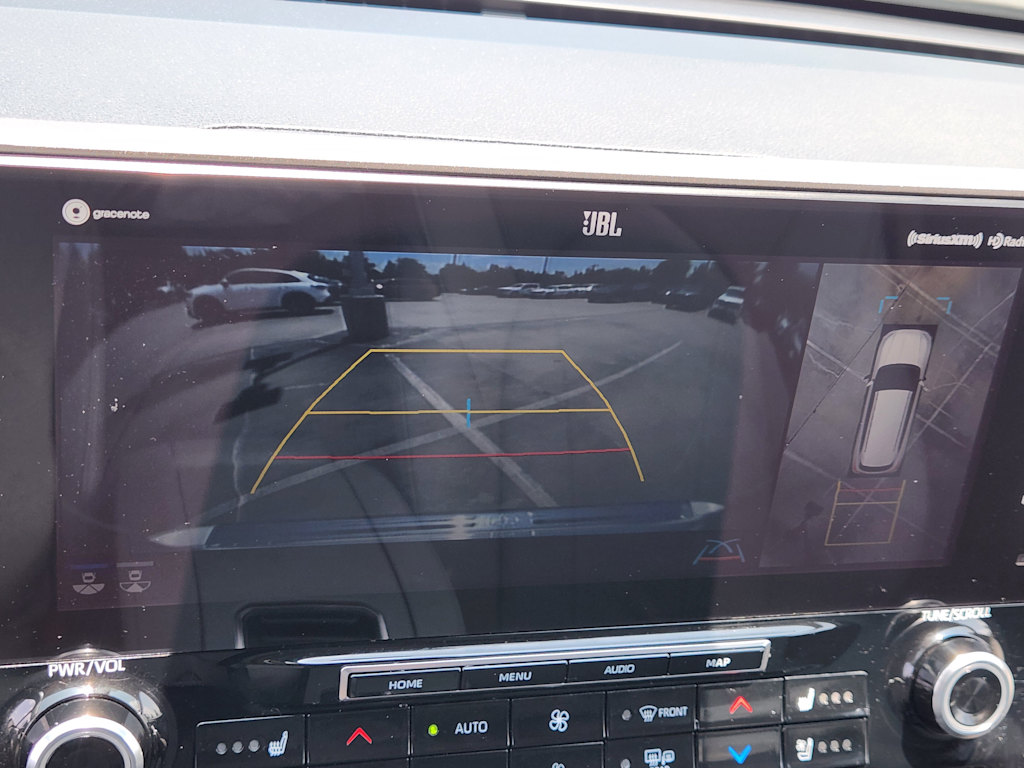 Thumbnail: 2020 Toyota Highlander - 26