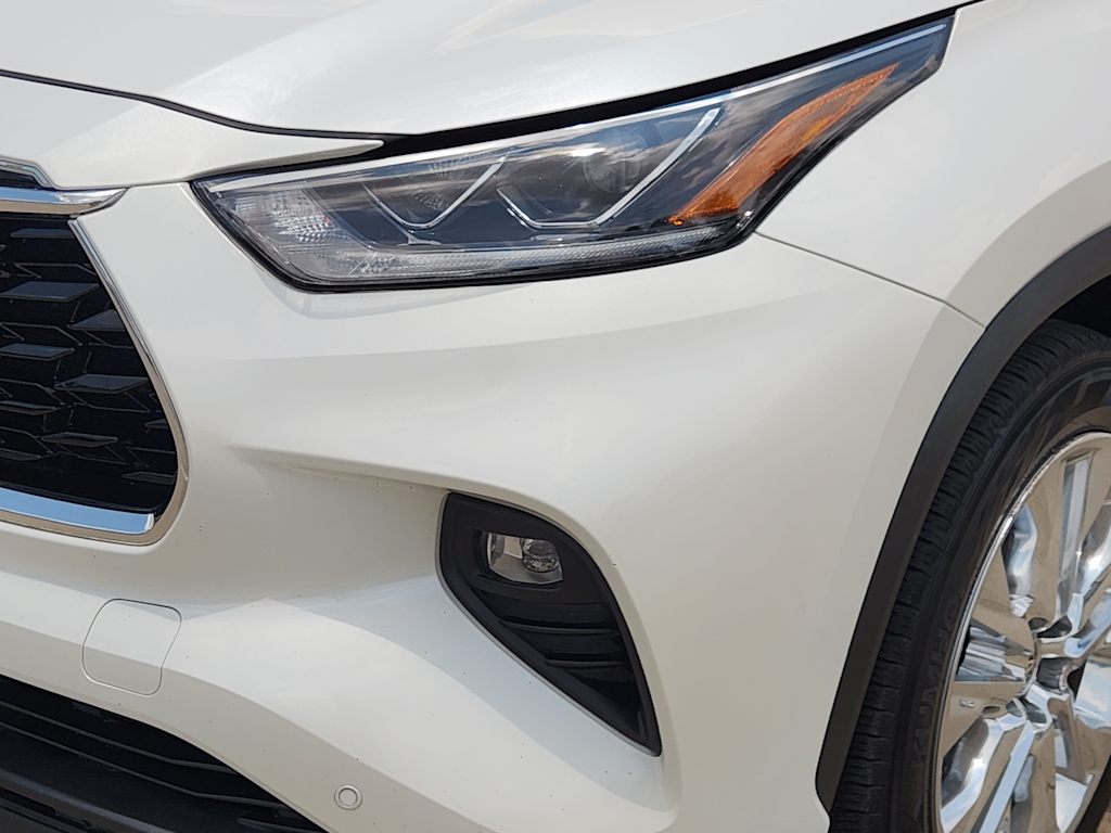 Thumbnail: 2020 Toyota Highlander - 24