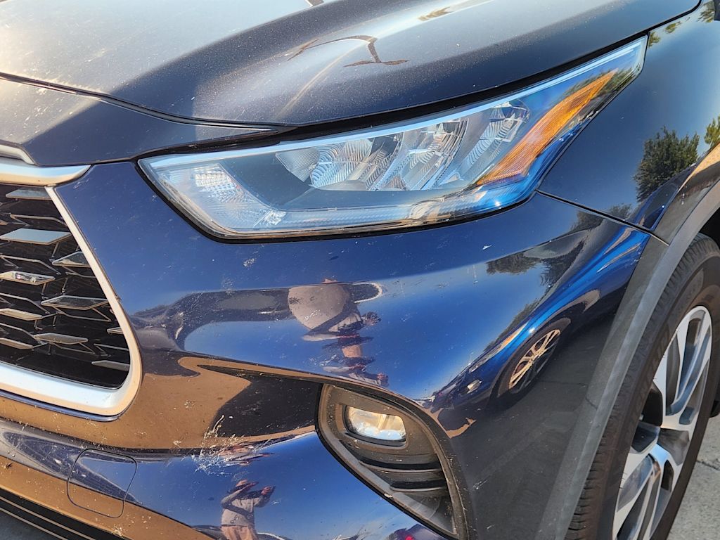 Thumbnail: 2020 Toyota Highlander - 11