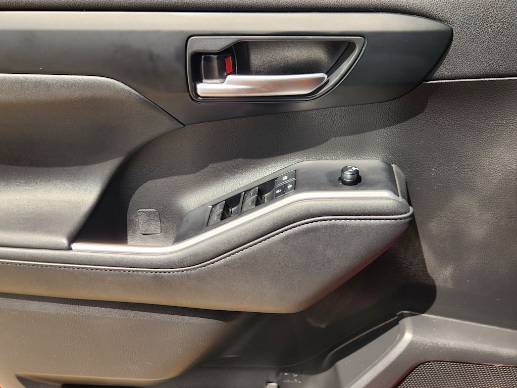 Thumbnail: 2020 Toyota Highlander - 30