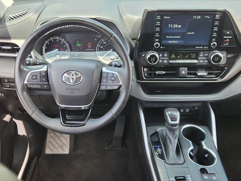 Thumbnail: 2020 Toyota Highlander - 14