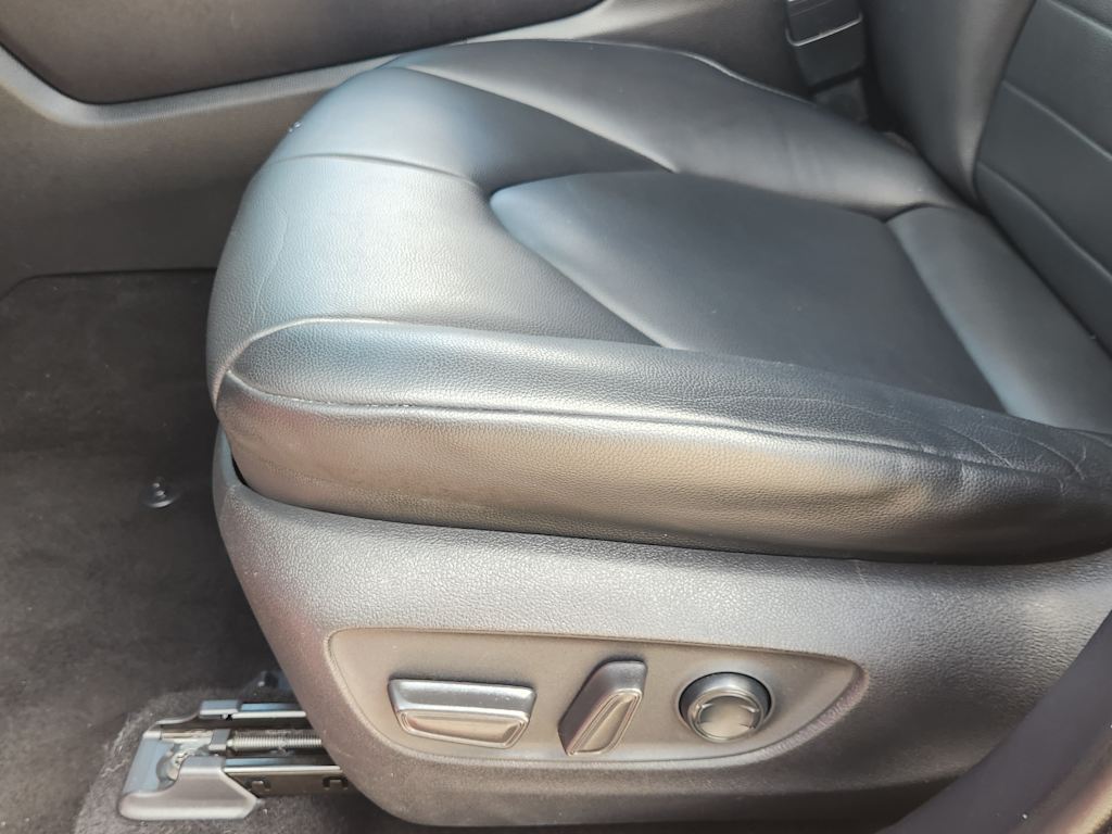 Thumbnail: 2020 Toyota Highlander - 31