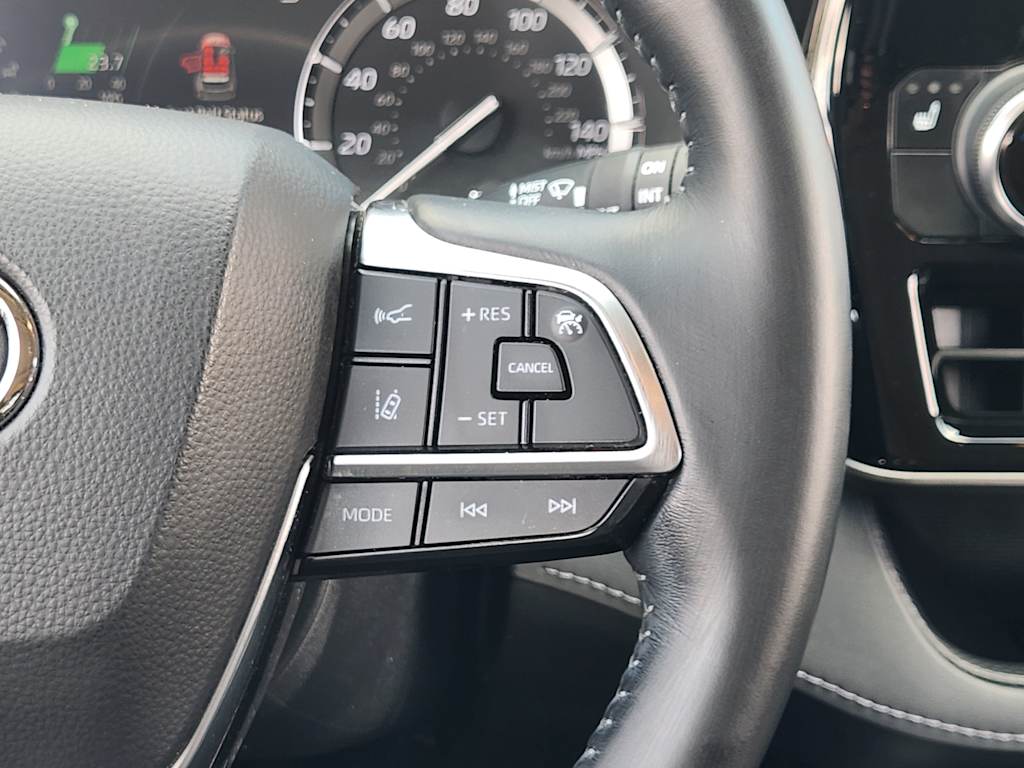 Thumbnail: 2020 Toyota Highlander - 34