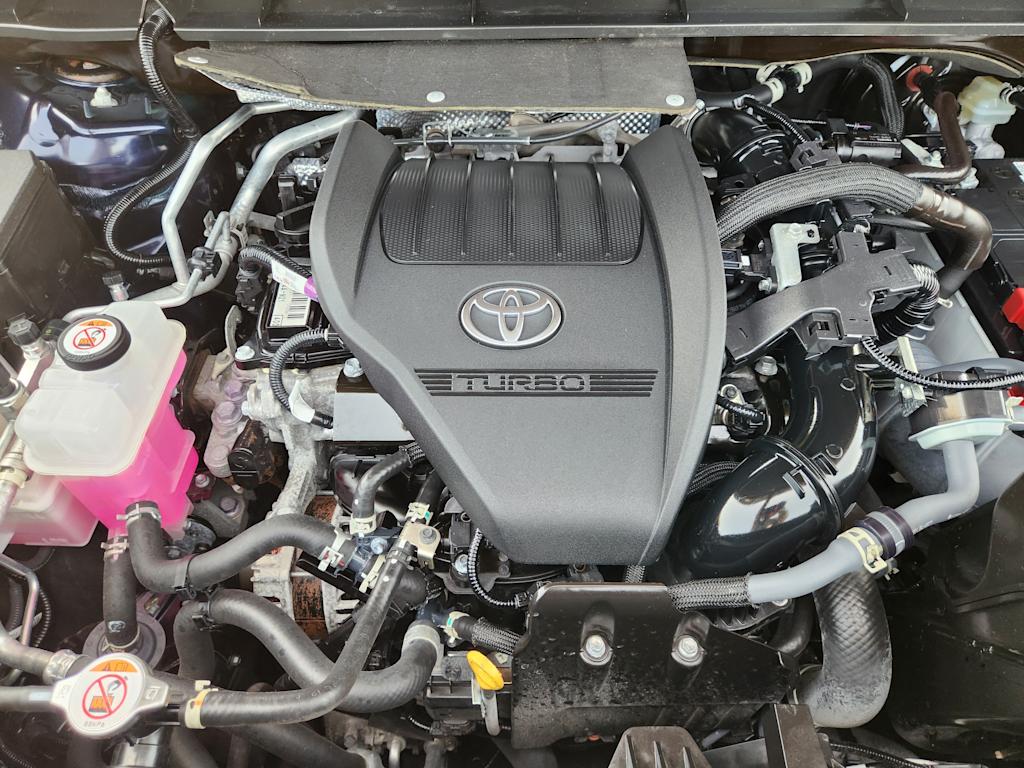 Thumbnail: 2023 Toyota Highlander - 9