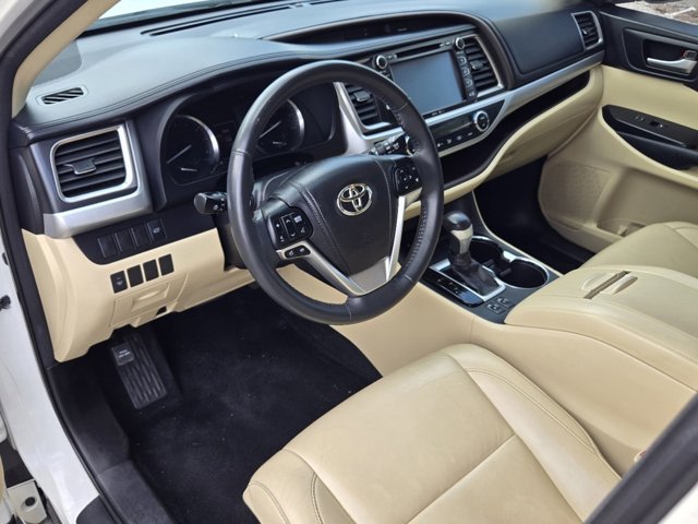 2014 Toyota Highlander XLE 2
