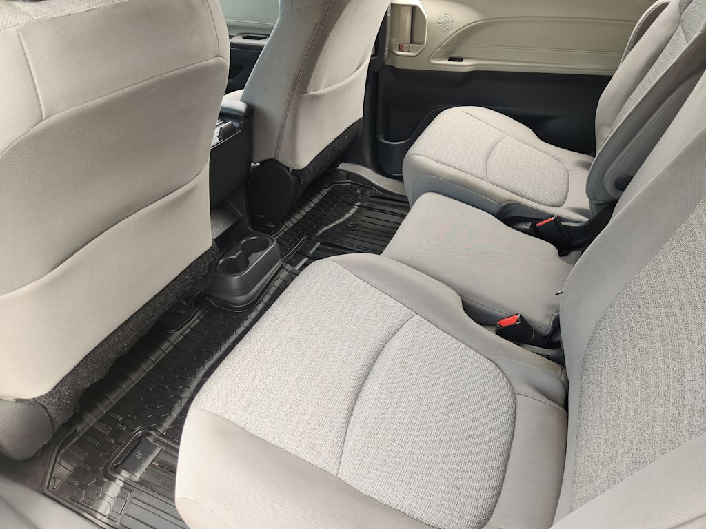 Thumbnail: 2022 Toyota Sienna - 13