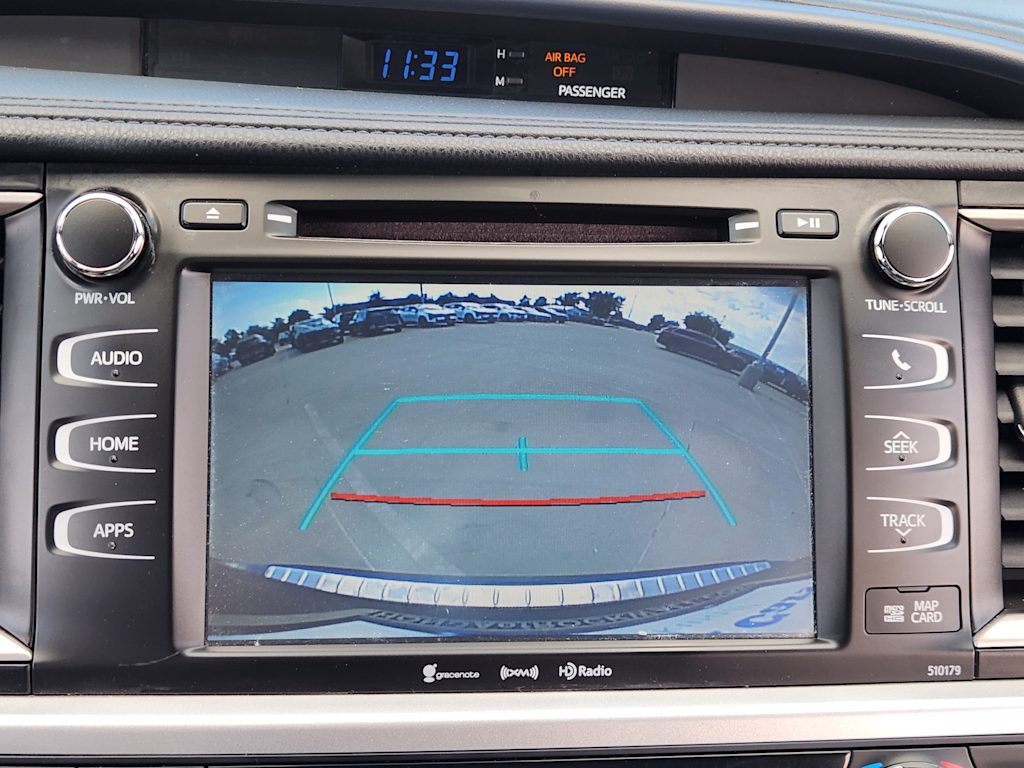 Thumbnail: 2018 Toyota Highlander - 25
