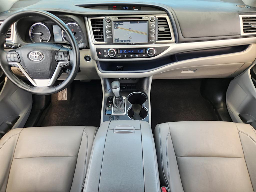 Thumbnail: 2018 Toyota Highlander - 10