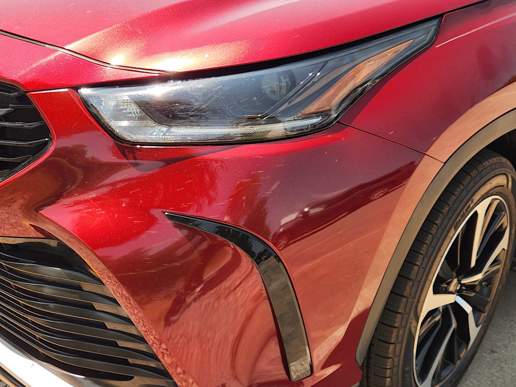 Thumbnail: 2022 Toyota Highlander - 11