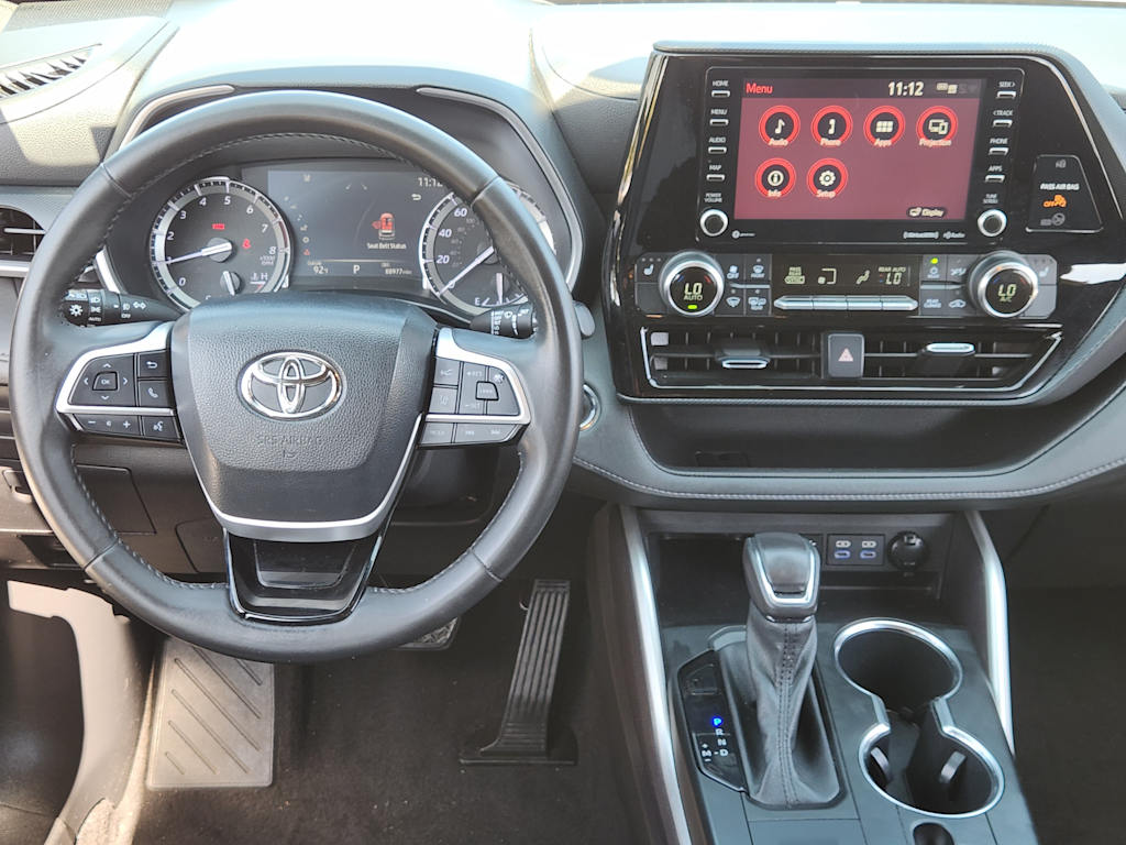 Thumbnail: 2022 Toyota Highlander - 14