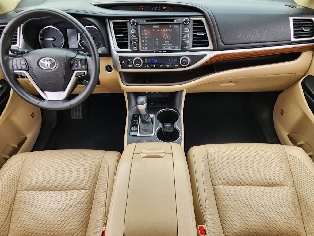 Thumbnail: 2019 Toyota Highlander - 10