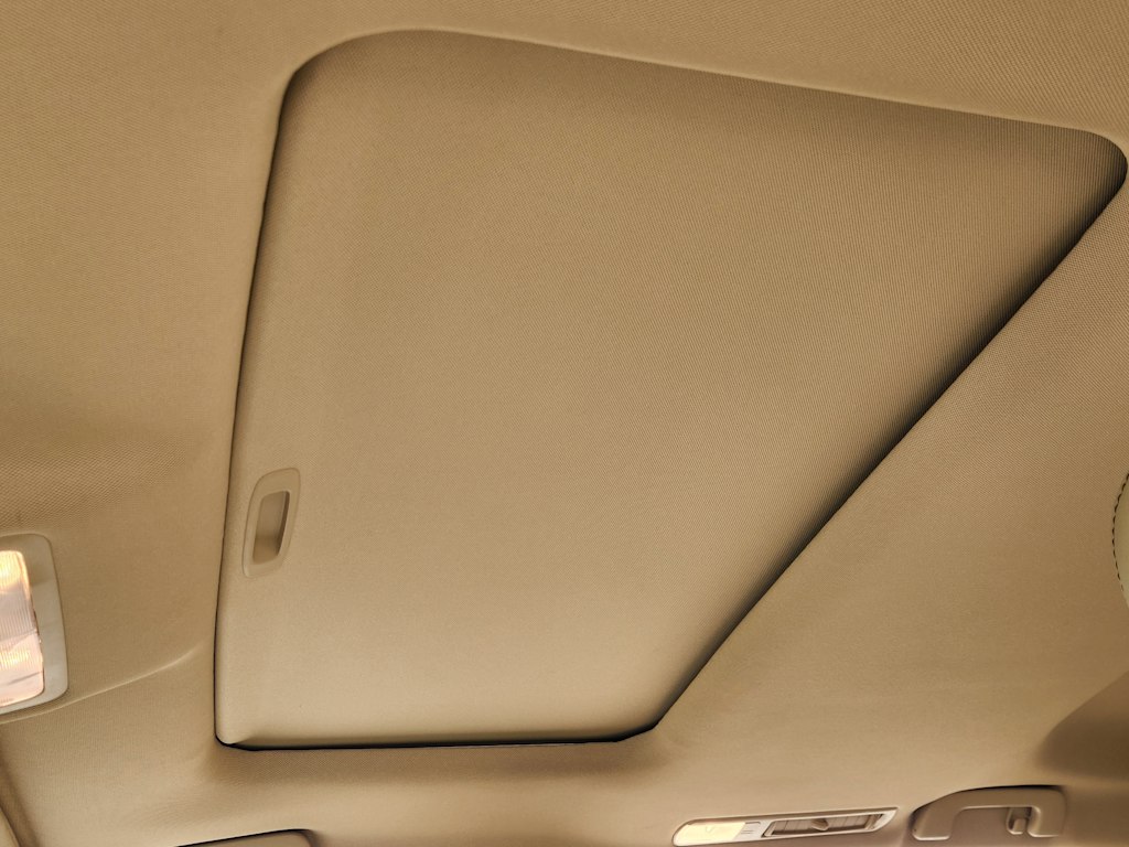 Thumbnail: 2019 Toyota Highlander - 32