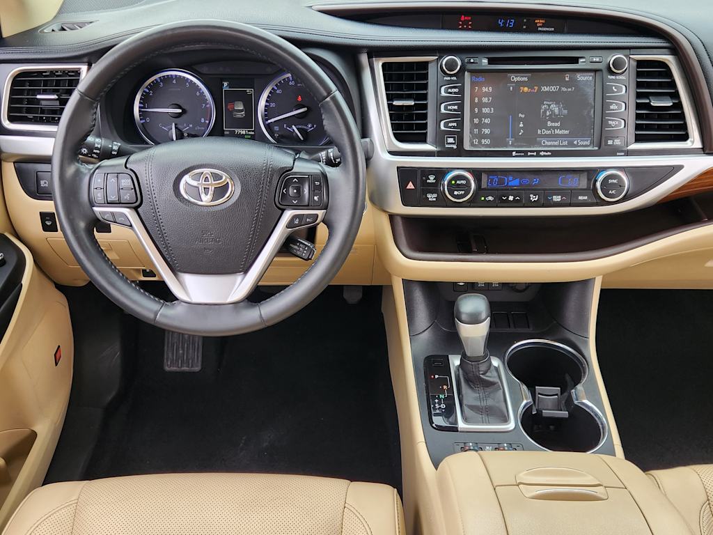 Thumbnail: 2019 Toyota Highlander - 14