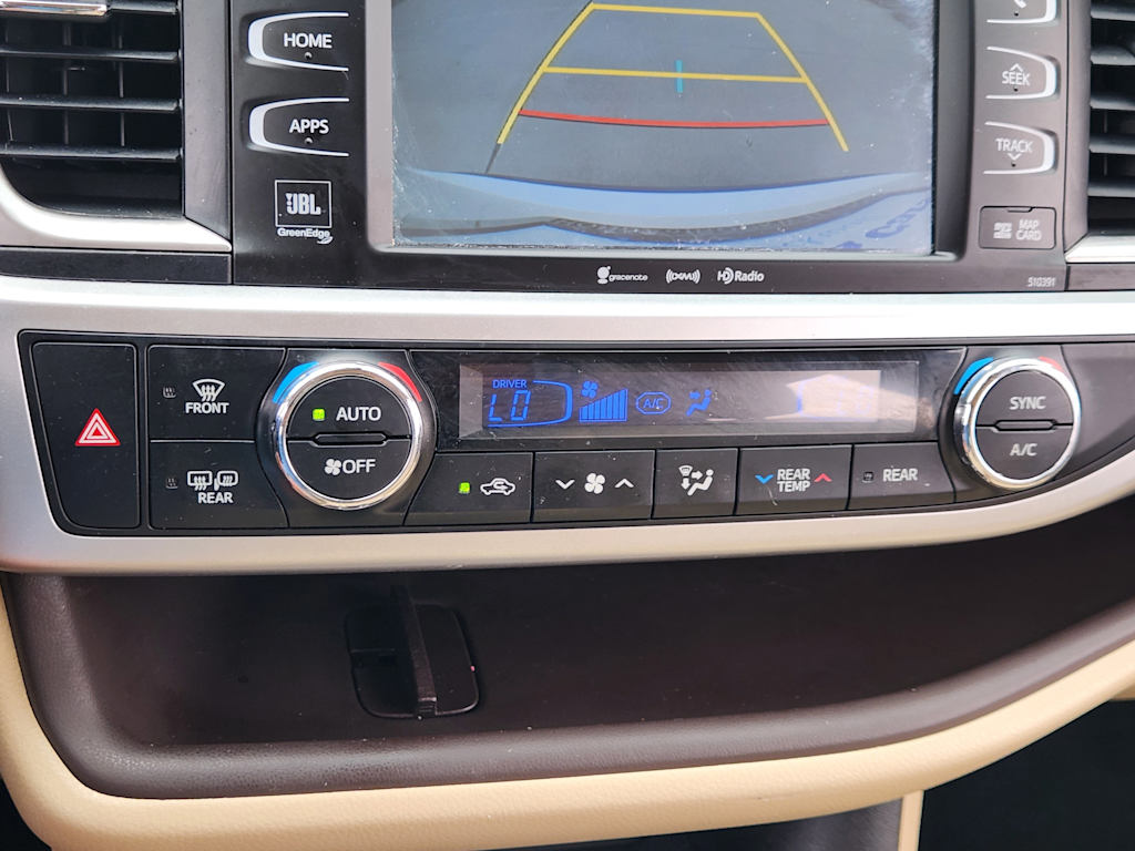 Thumbnail: 2019 Toyota Highlander - 27