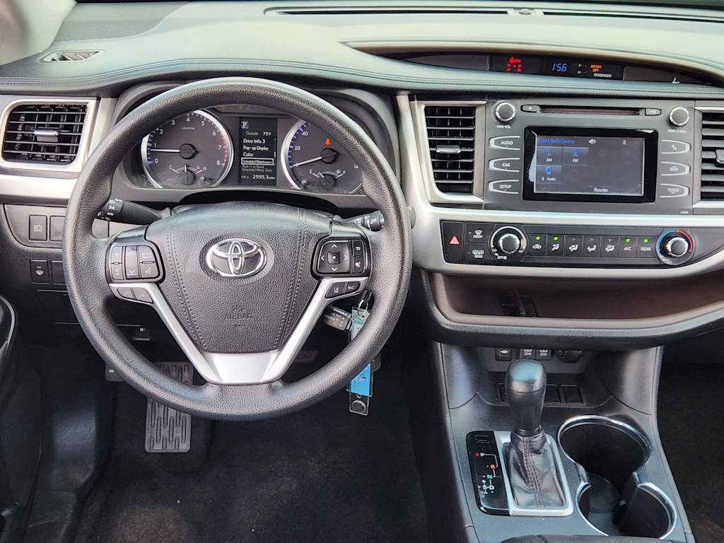 Thumbnail: 2019 Toyota Highlander - 14