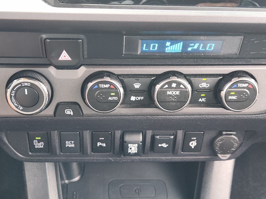 Thumbnail: 2021 Toyota Tacoma - 25