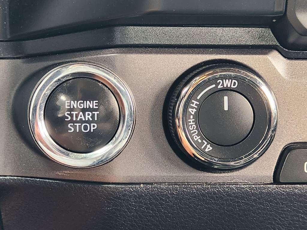 Thumbnail: 2019 Toyota Tacoma - 28