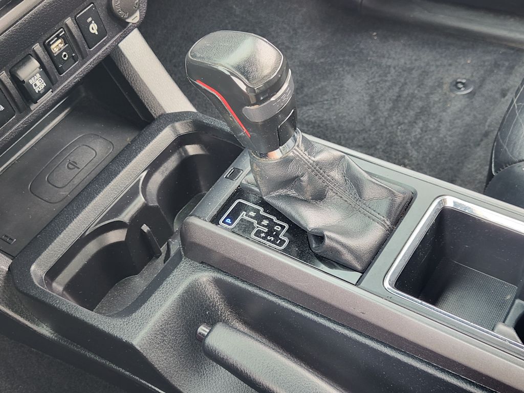 Thumbnail: 2019 Toyota Tacoma - 14