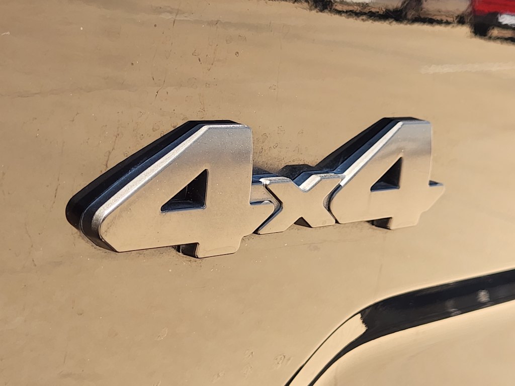 Thumbnail: 2015 Toyota Tundra - 7