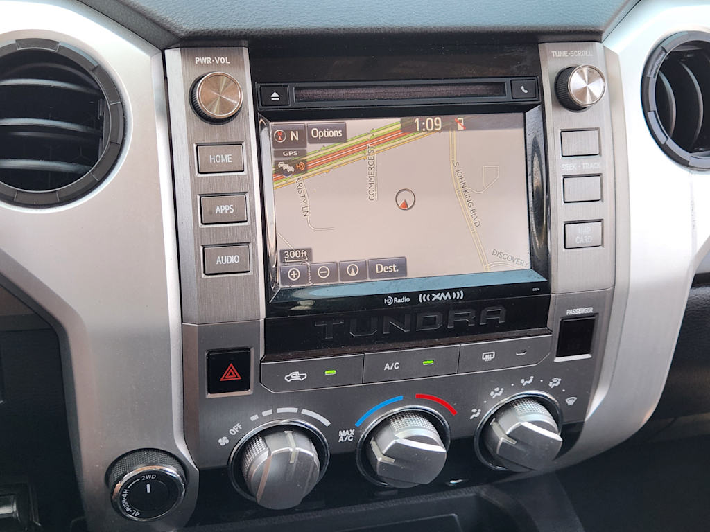 Thumbnail: 2015 Toyota Tundra - 15